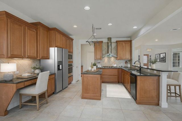 303 Goose Island DR, Georgetown, TX 78633