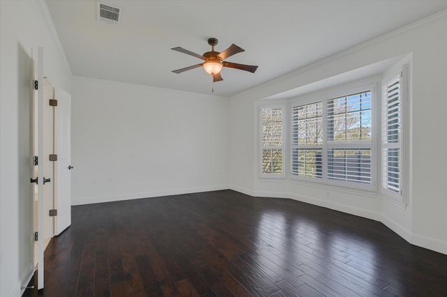 303 Goose Island DR, Georgetown, TX 78633