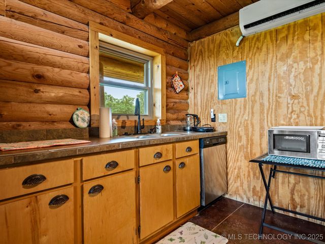 3730 E Mountain Road, Bartlesville, OK 74003