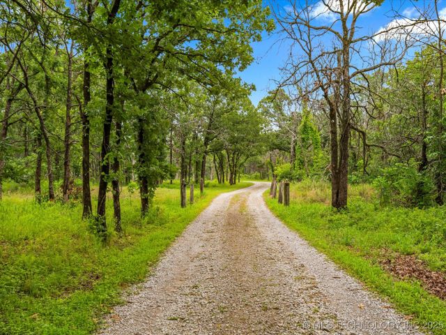 3730 E Mountain Road, Bartlesville, OK 74003