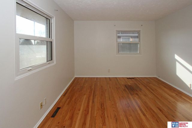 1120 N 79th Street, Lincoln, NE 68505