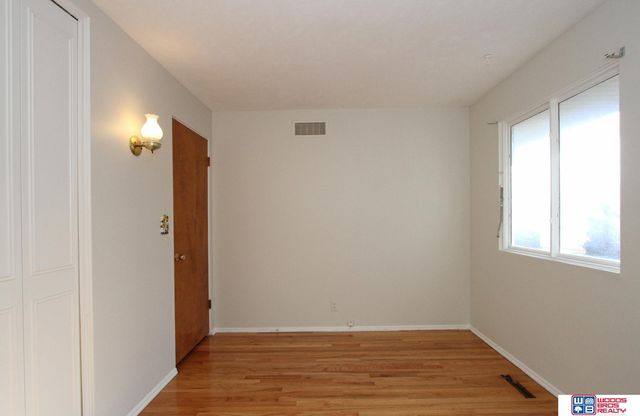 1120 N 79th Street, Lincoln, NE 68505