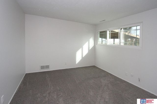 1120 N 79th Street, Lincoln, NE 68505