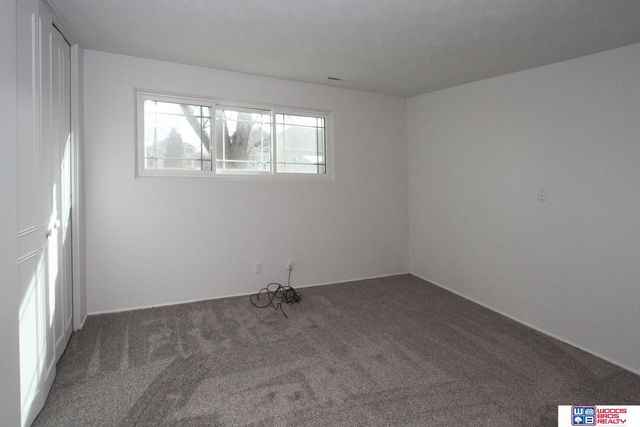 1120 N 79th Street, Lincoln, NE 68505