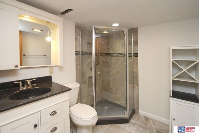 1120 N 79th Street, Lincoln, NE 68505