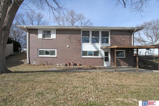 1120 N 79th Street, Lincoln, NE 68505
