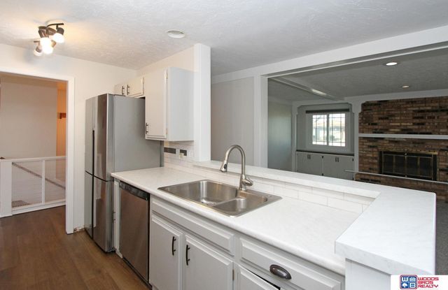 1120 N 79th Street, Lincoln, NE 68505