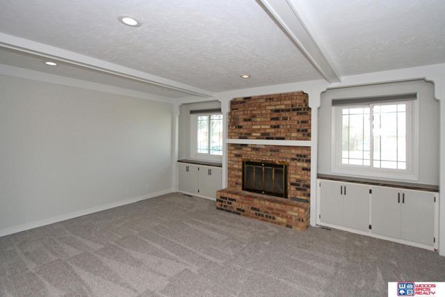 1120 N 79th Street, Lincoln, NE 68505