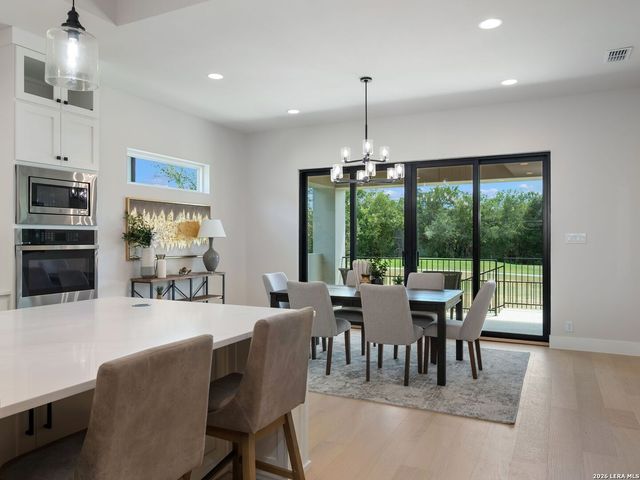 30 Vintage Trace, San Antonio, TX 78257