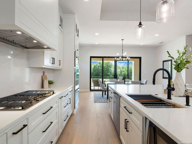 30 Vintage Trace, San Antonio, TX 78257