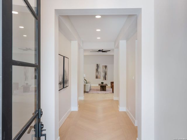 30 Vintage Trace, San Antonio, TX 78257