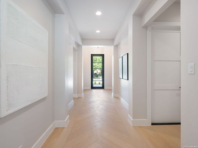 30 Vintage Trace, San Antonio, TX 78257