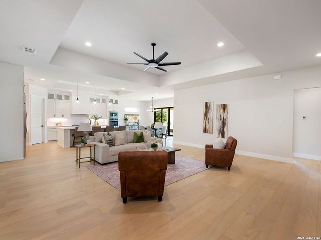 30 Vintage Trace, San Antonio, TX 78257