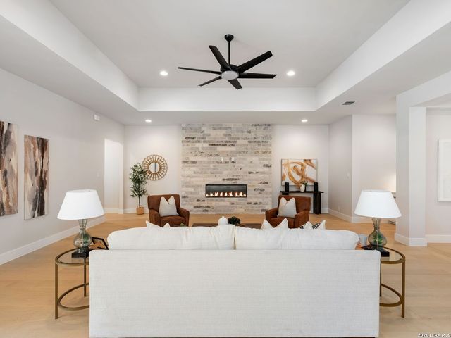 30 Vintage Trace, San Antonio, TX 78257