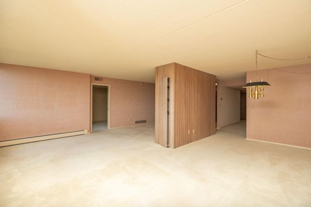 600 4th Street SW 605, Rochester, MN 55902