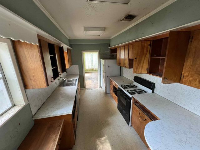 271 Carrollton Avenue, Shreveport, LA 71105