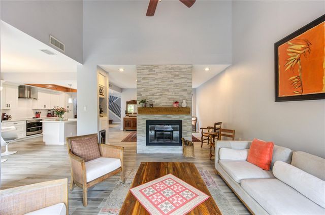 11541 Riverview Drive 5, Houston, TX 77077