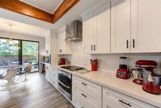 11541 Riverview Drive 5, Houston, TX 77077