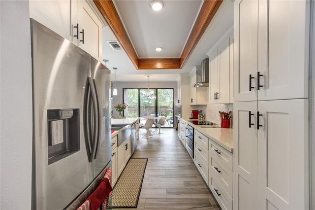 11541 Riverview Drive 5, Houston, TX 77077