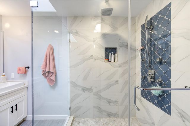 11541 Riverview Drive 5, Houston, TX 77077