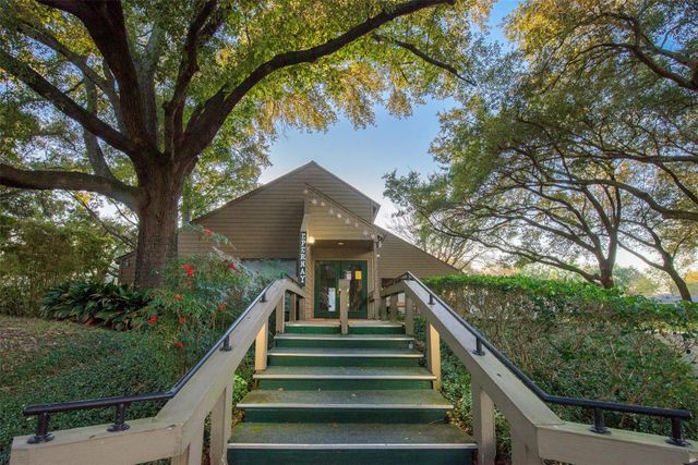 11541 Riverview Drive 5, Houston, TX 77077