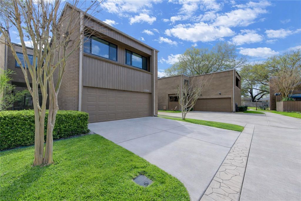11541 Riverview Drive 5, Houston, TX 77077