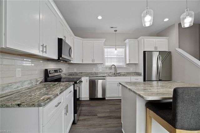 1230 Commerce AVE, Chesapeake, VA 23324