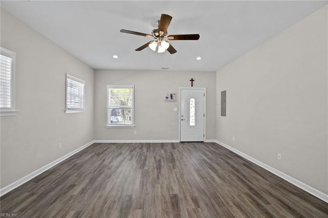 1230 Commerce AVE, Chesapeake, VA 23324