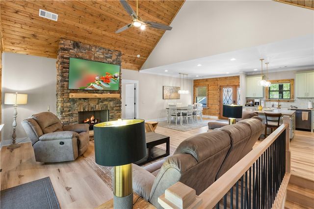 1111 Little River View Drive, Seneca, SC 29672