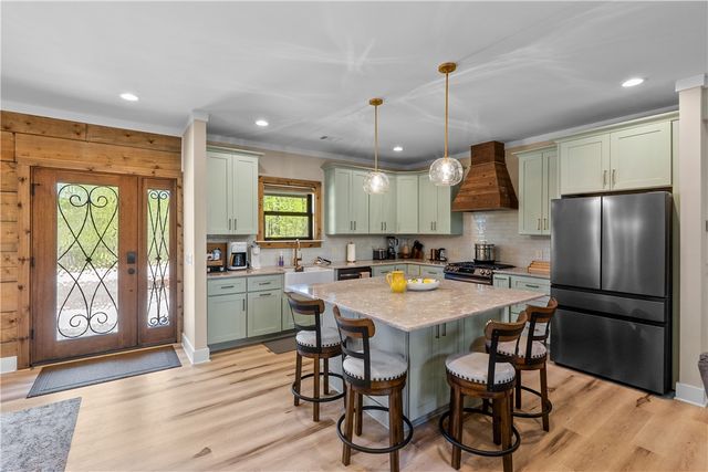 1111 Little River View Drive, Seneca, SC 29672