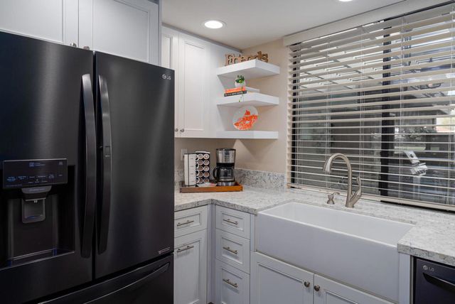 6 Sunrise Drive, Rancho Mirage, CA 92270