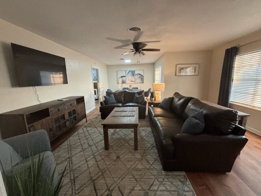 830 N Harbin Drive, Stephenville, TX 76401