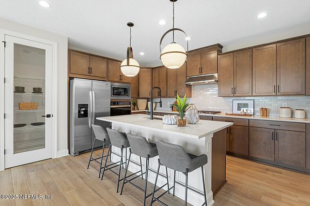 10 HUXLEY Avenue, Palm Coast, FL 32164