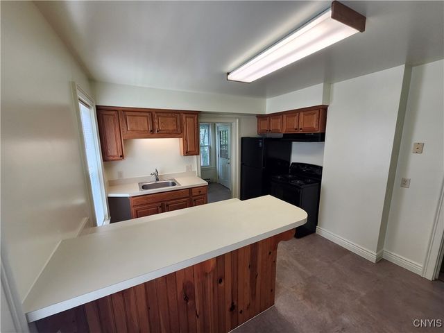 30 West Elizabeth Street, Skaneateles, NY 13152