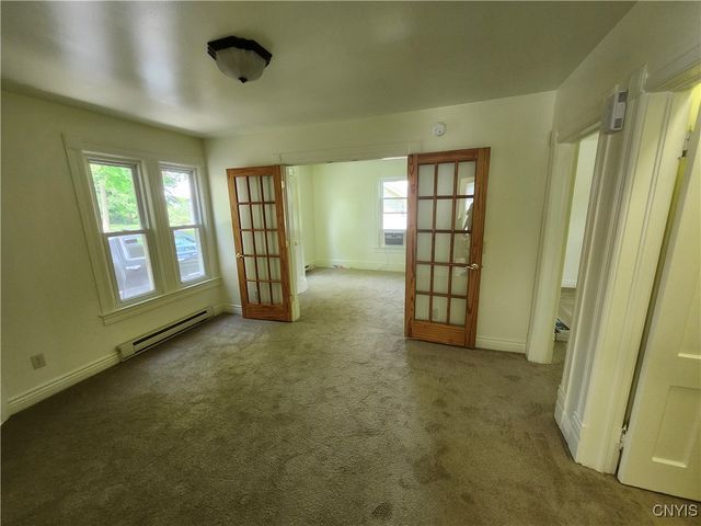 30 West Elizabeth Street, Skaneateles, NY 13152