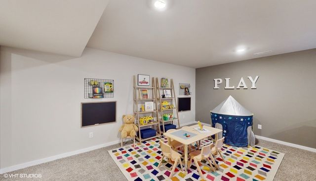 2846 Mary Drive, Hiawatha, IA 52233