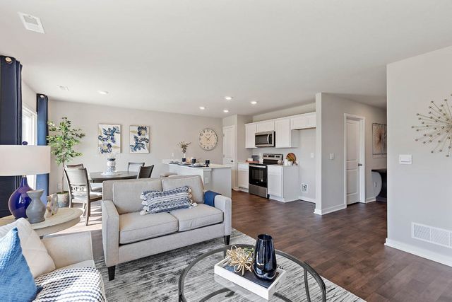 2846 Mary Drive, Hiawatha, IA 52233