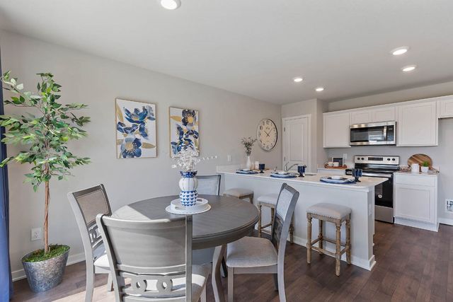 2846 Mary Drive, Hiawatha, IA 52233