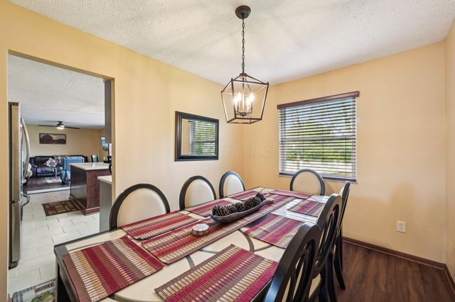 6841 Riverside Glen Court, Dublin, OH 43017