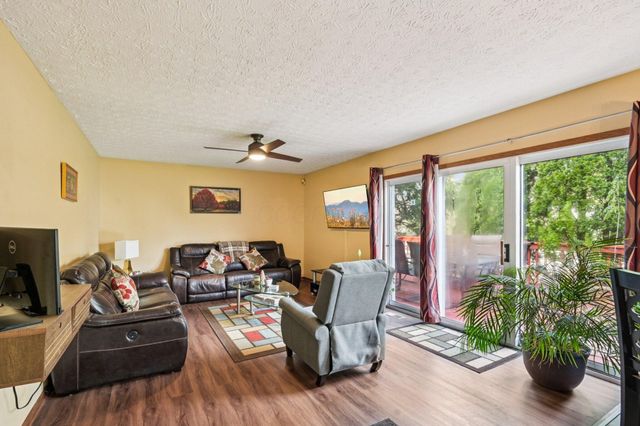 6841 Riverside Glen Court, Dublin, OH 43017