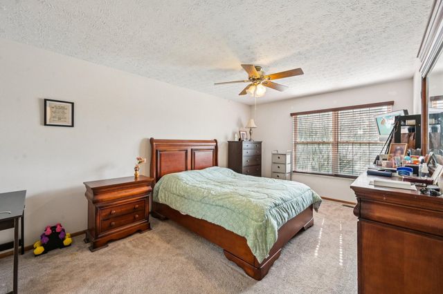 6841 Riverside Glen Court, Dublin, OH 43017