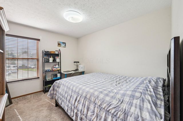 6841 Riverside Glen Court, Dublin, OH 43017