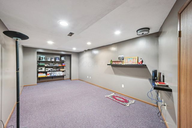 6841 Riverside Glen Court, Dublin, OH 43017