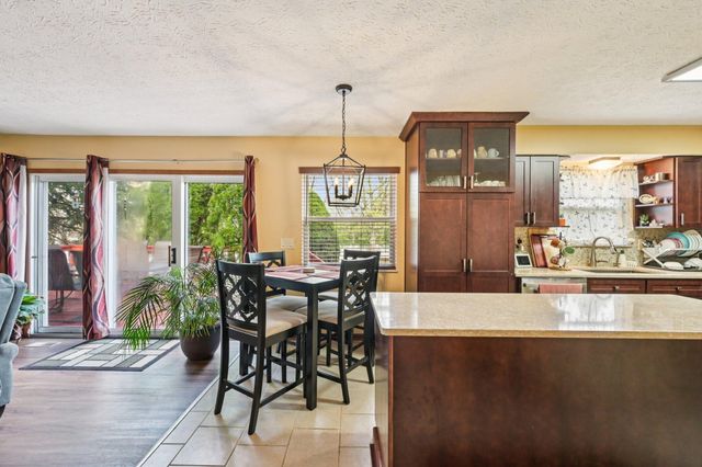 6841 Riverside Glen Court, Dublin, OH 43017