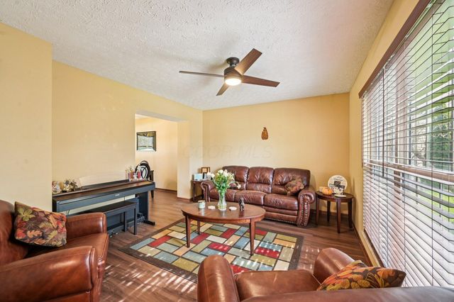 6841 Riverside Glen Court, Dublin, OH 43017