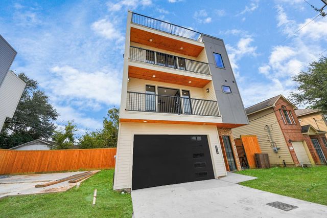 9014 Ferdinand Street, Houston, TX 77051