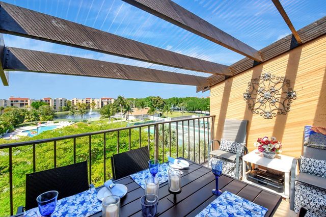 755 Dotterel Road 1512, Delray Beach, FL 33444