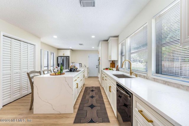 2286 LAUREL GROVE Lane W, Orange Park, FL 32073