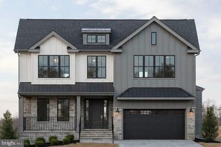 906 HILLCREST DR SW, Vienna, VA 22180
