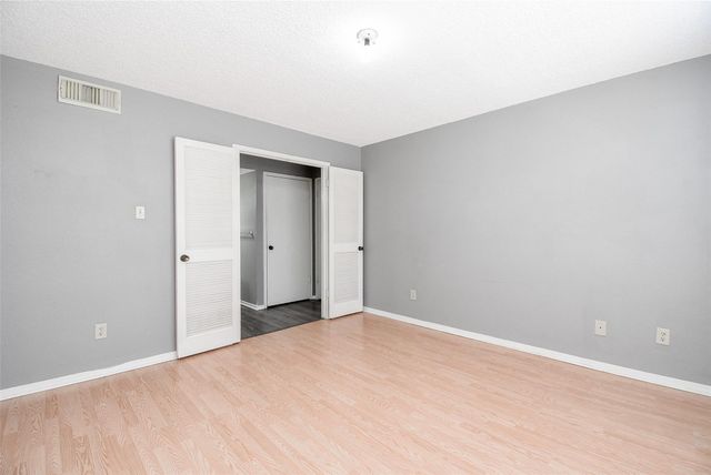 1515 Sandy Springs Road 1006, Houston, TX 77042